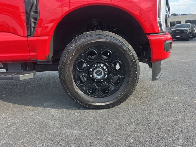 2025 Ford F-350 XLT photo 4