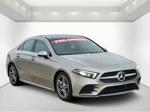 2019 Mercedes-Benz A-Class A220's photo