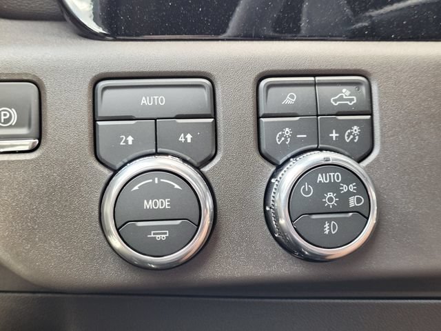 2026 GMC Sierra 1500 SLT - Photo 18