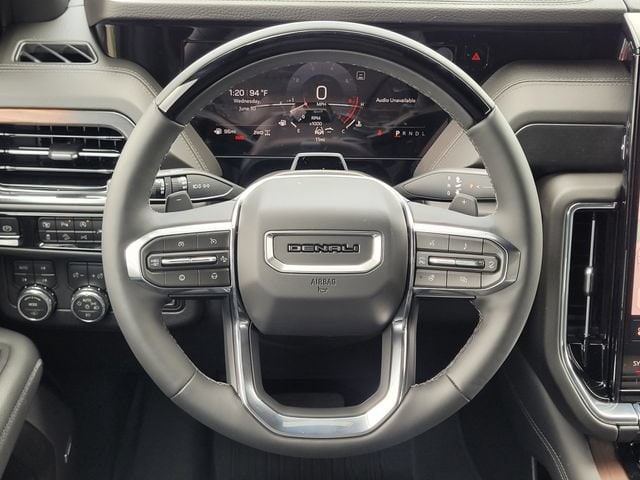 2026 GMC Yukon Denali - Photo 9