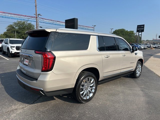 2022 Gmc Yukon XL Denali photo 4