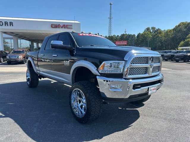 2015 Ram 2500 Laramie photo 3