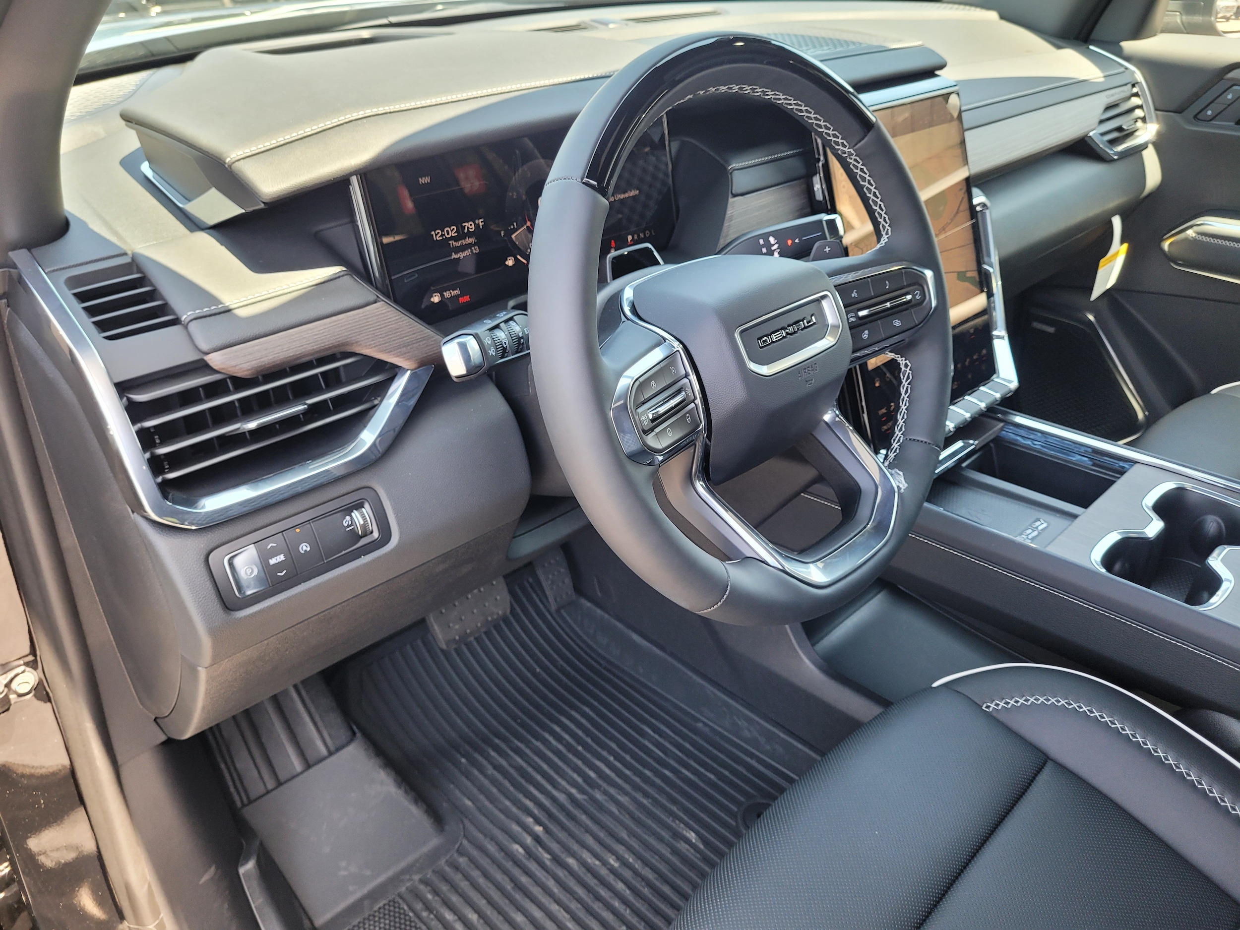 2026 GMC Acadia Denali - Photo 20