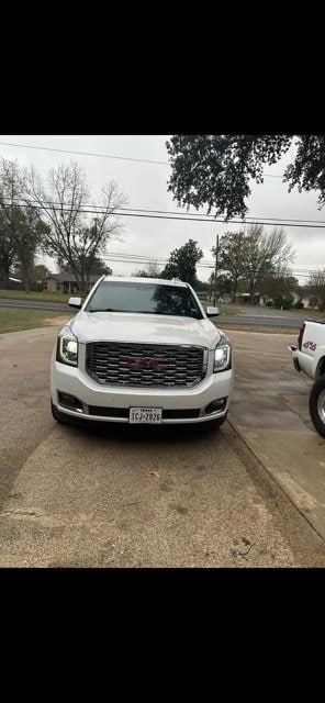 2019 GMC Yukon XL Denali's photo