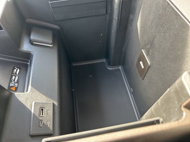 2026 GMC Sierra 1500 SLT - Photo 38