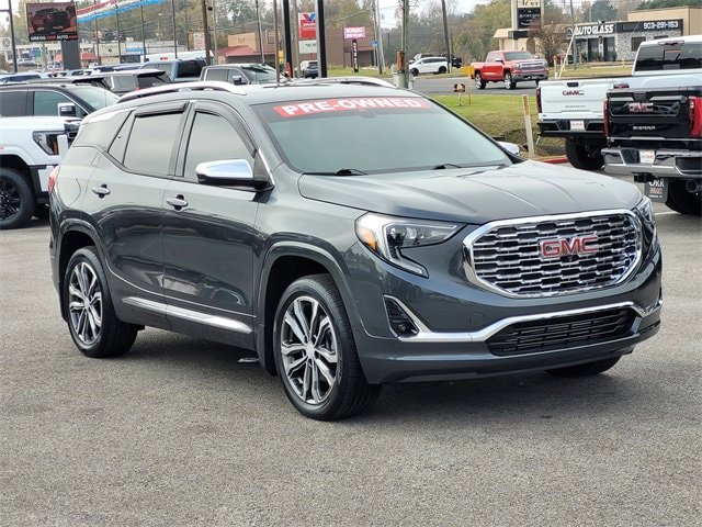 2020 GMC Terrain Denali's photo