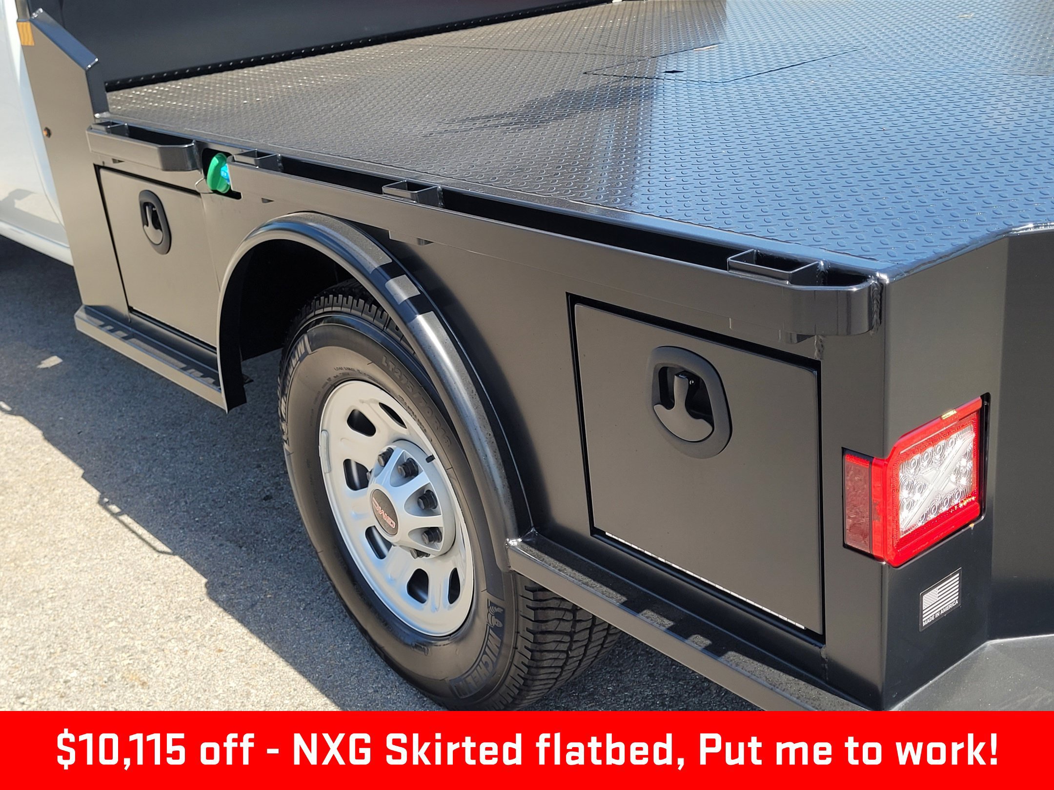 2026 GMC Sierra 3500HD Pro - Photo 9
