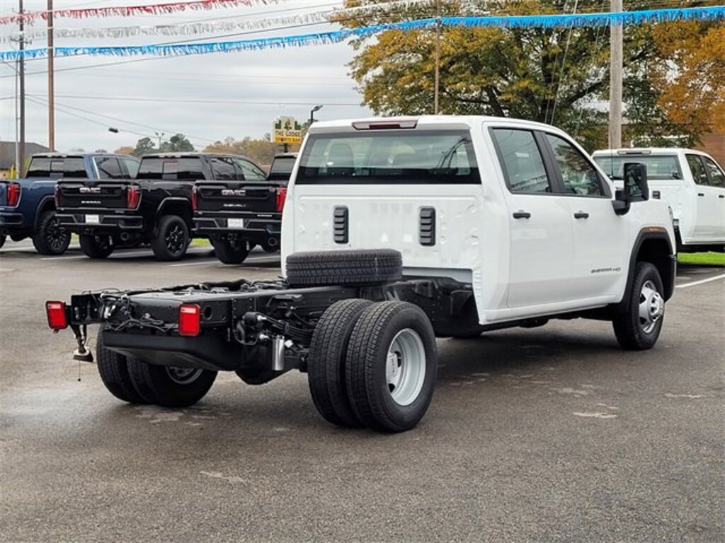 New 2026 GMC Sierra 3500 HD Chassis Cab Pro Truck