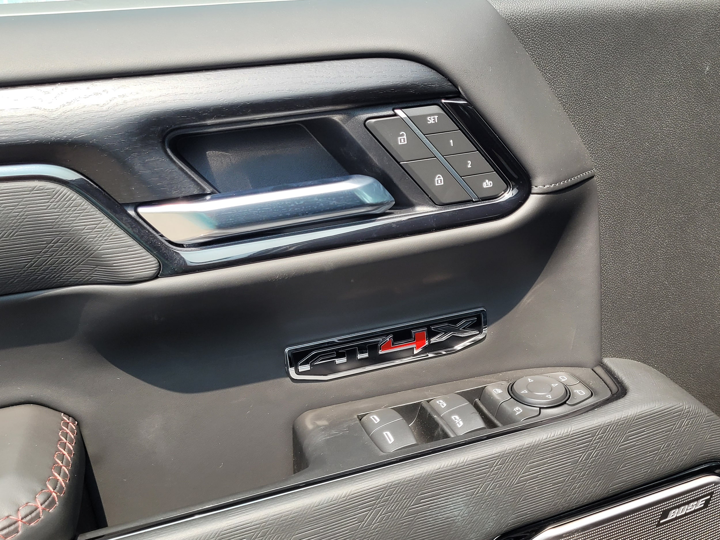2026 GMC Sierra 1500 AT4X - Photo 22