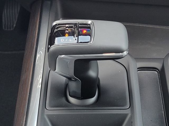 2026 GMC Sierra 1500 SLT - Photo 16