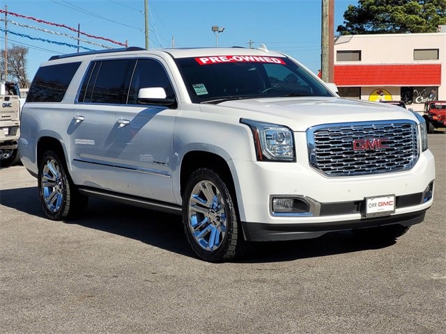 2019 GMC Yukon XL Denali's photo