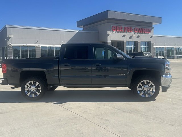 2018 Chevrolet Silverado 1500 LT photo 4