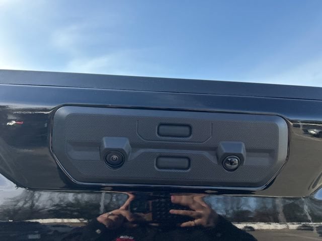 2026 GMC Sierra 1500 SLT - Photo 10