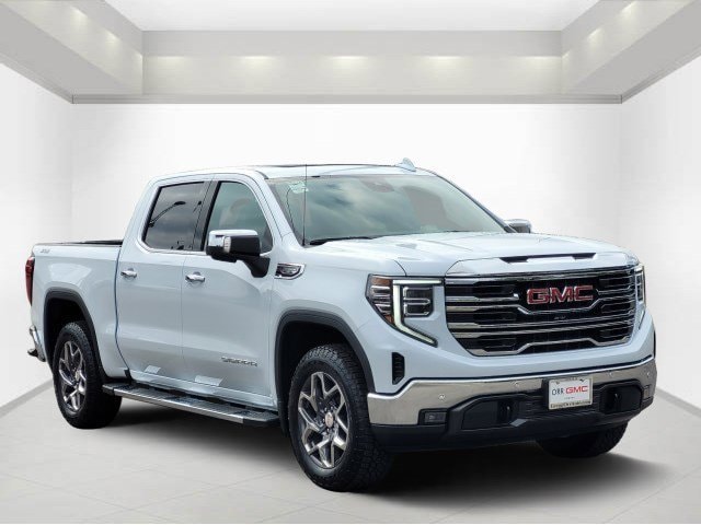 2026 GMC Sierra 1500 SLT's photo