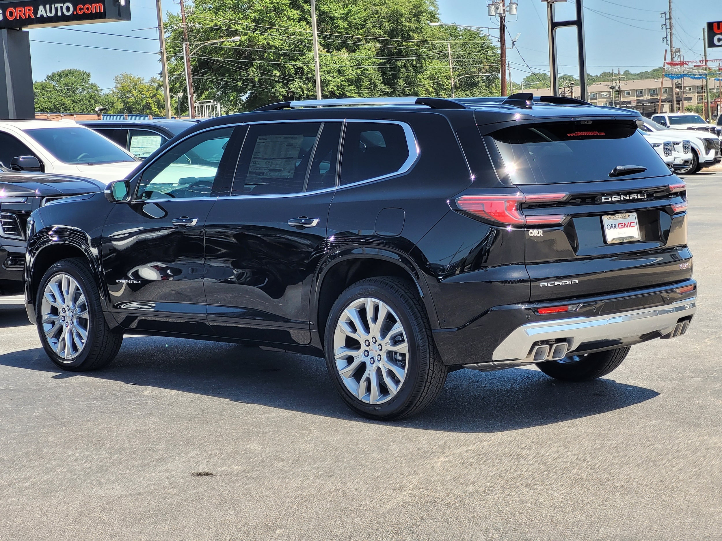 2026 GMC Acadia Denali - Photo 6
