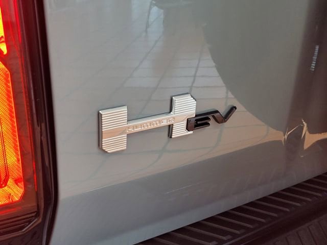 2026 GMC HUMMER EV 2X - Photo 8