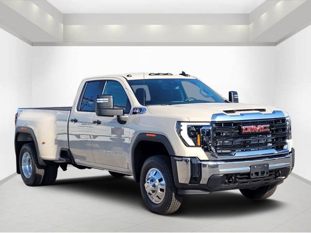 2026 GMC Sierra 3500HD Pro's photo