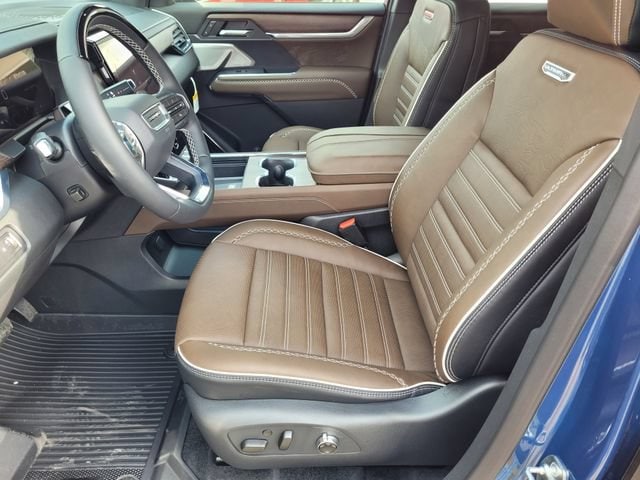2026 GMC Acadia Denali Ultimate - Photo 35