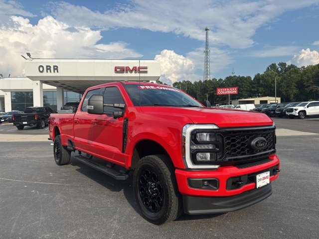 2025 Ford F-350 XLT photo 3