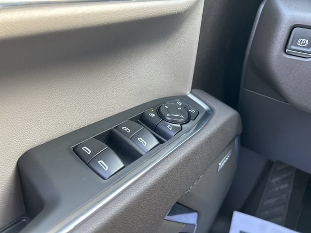 2026 GMC Sierra 1500 SLT - Photo 18