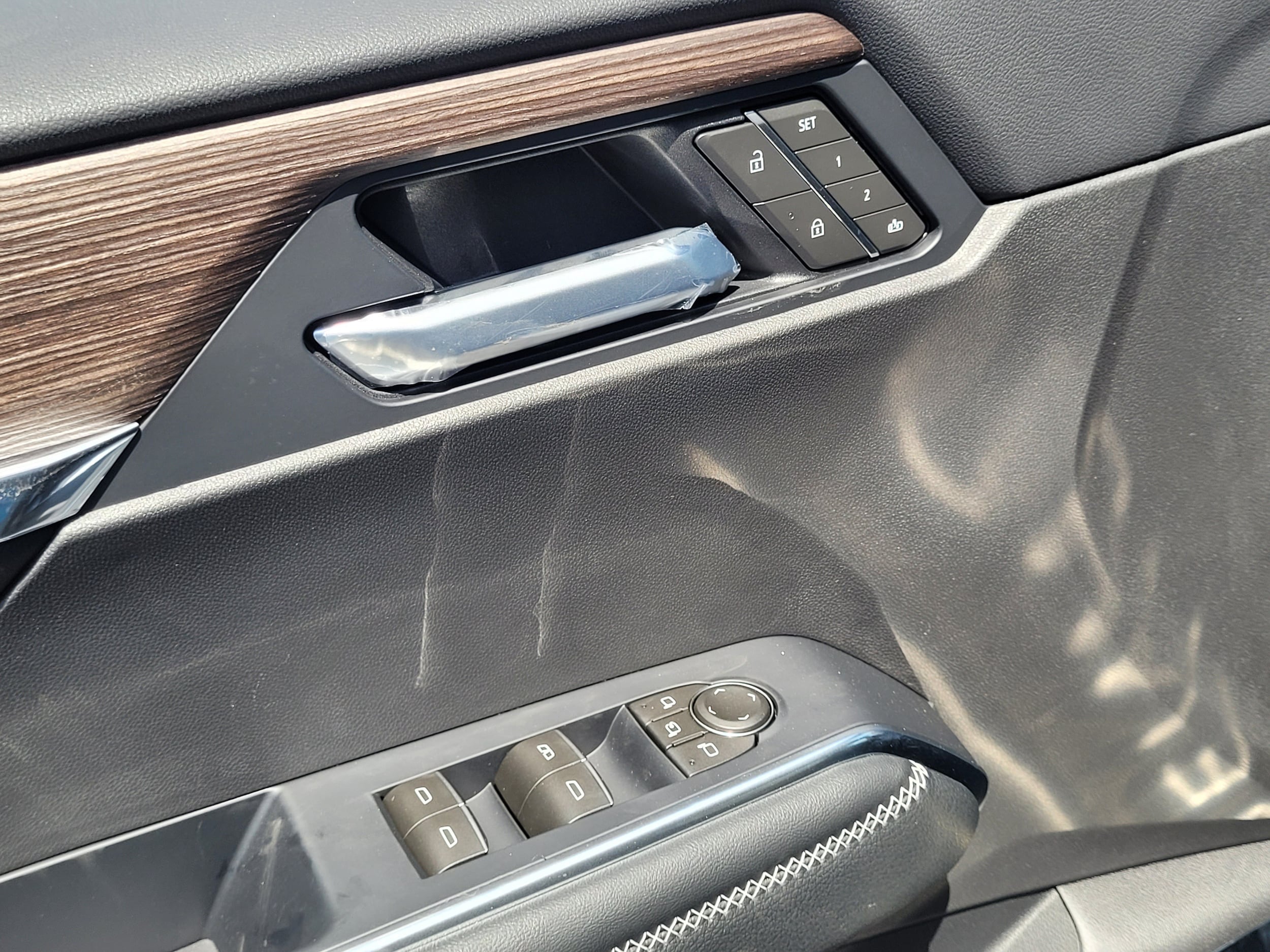 2026 GMC Acadia Denali - Photo 21