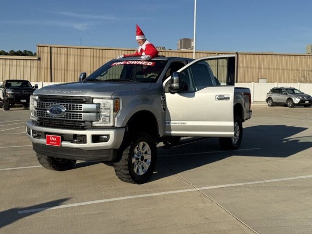Used 2017 Ford Super Duty F-250 SRW Lariat