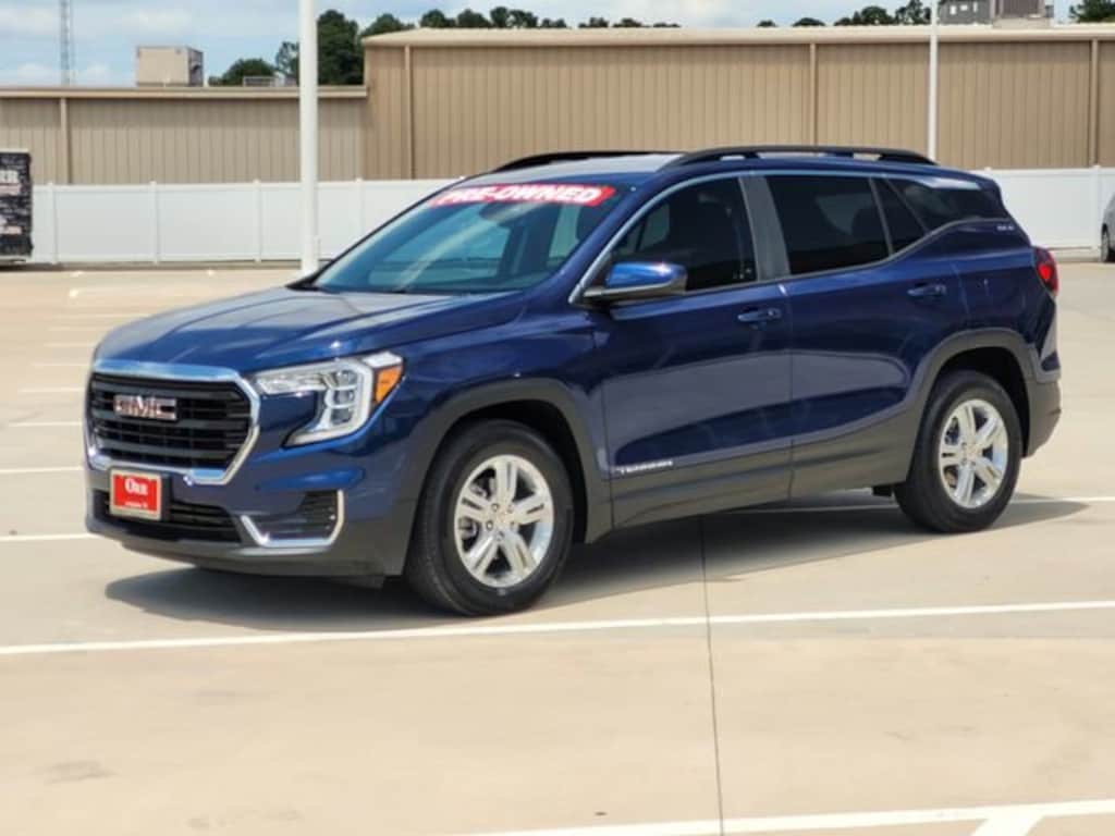 Used 2022 GMC Terrain SLE SUV