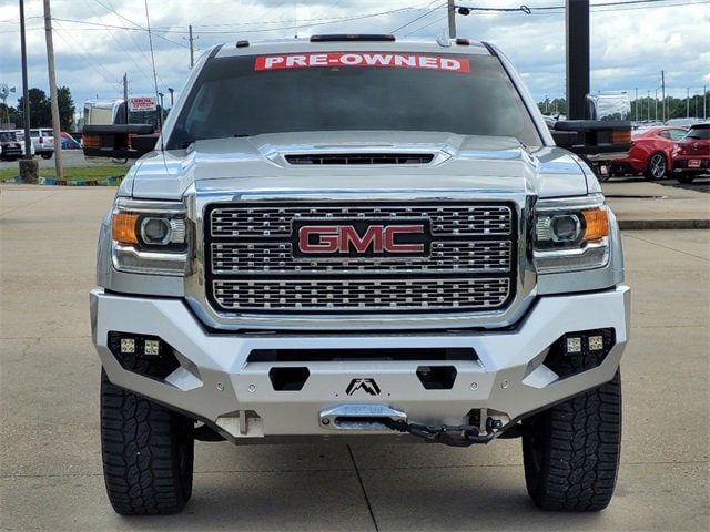 Used 2018 GMC Sierra 2500 Denali HD Denali with VIN 1GT12UEY0JF250065 for sale in Longview, TX