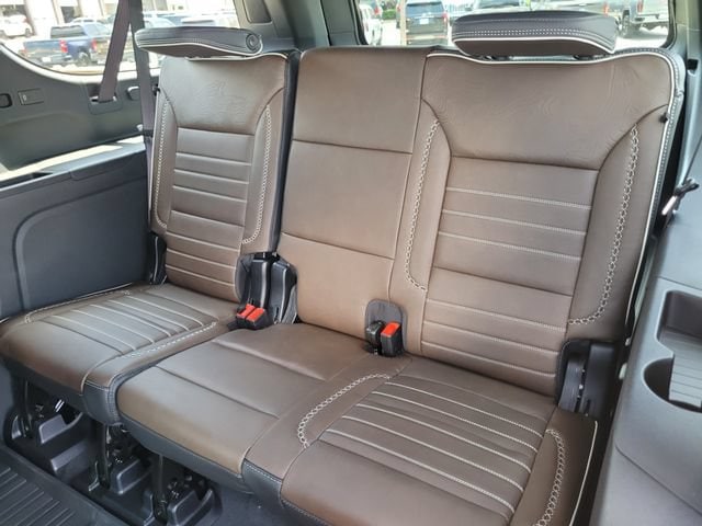 2026 GMC Yukon XL Denali Ultimate - Photo 25