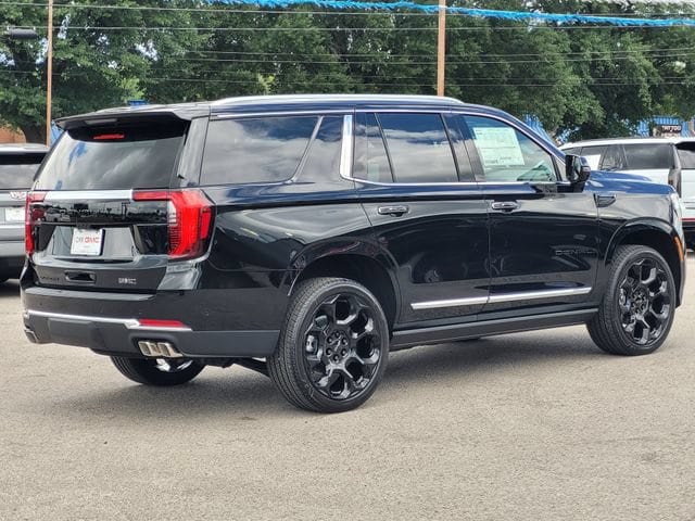2026 GMC Yukon Denali - Photo 4