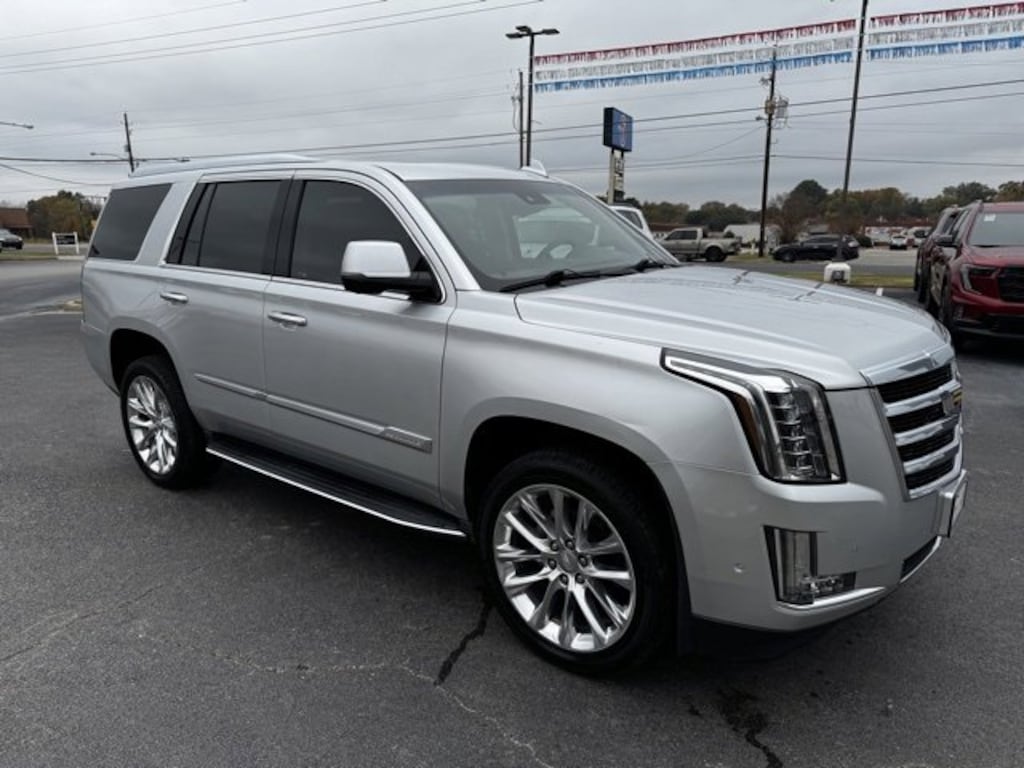 Used 2018 CADILLAC Escalade Luxury SUV