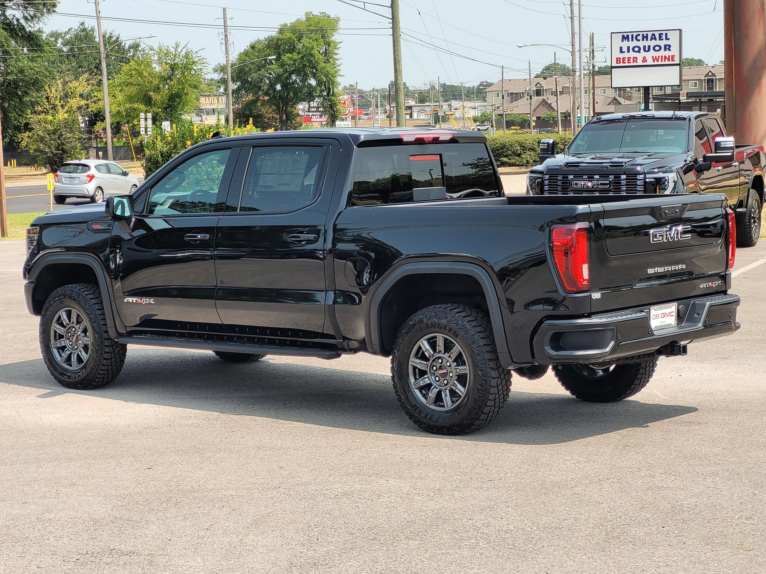 2026 GMC Sierra 1500 AT4X - Photo 6