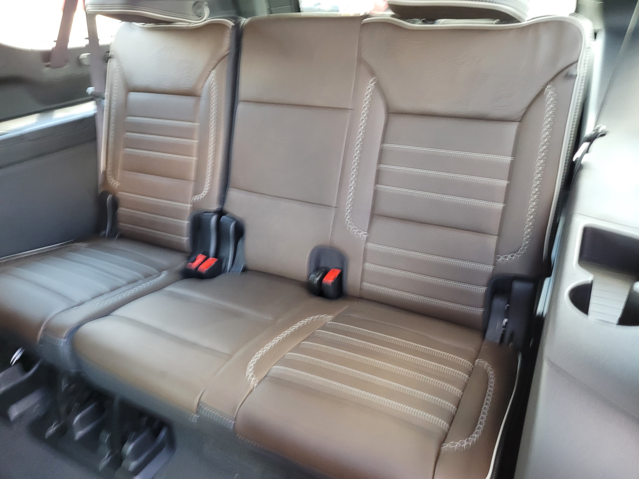2026 GMC Yukon XL Denali Ultimate - Photo 25