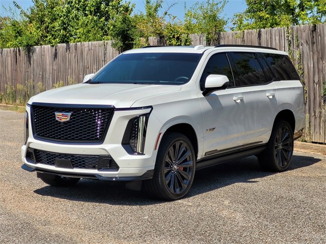 2025 Cadillac Escalade V-Series photo 3