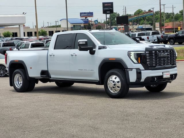 2026 GMC Sierra 4WD Crew Cab LB DRW Denali Ultimate's photo