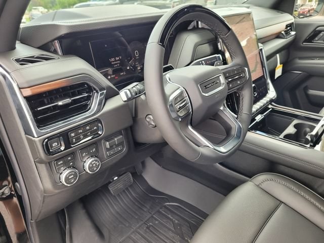 2026 GMC Yukon Denali - Photo 21