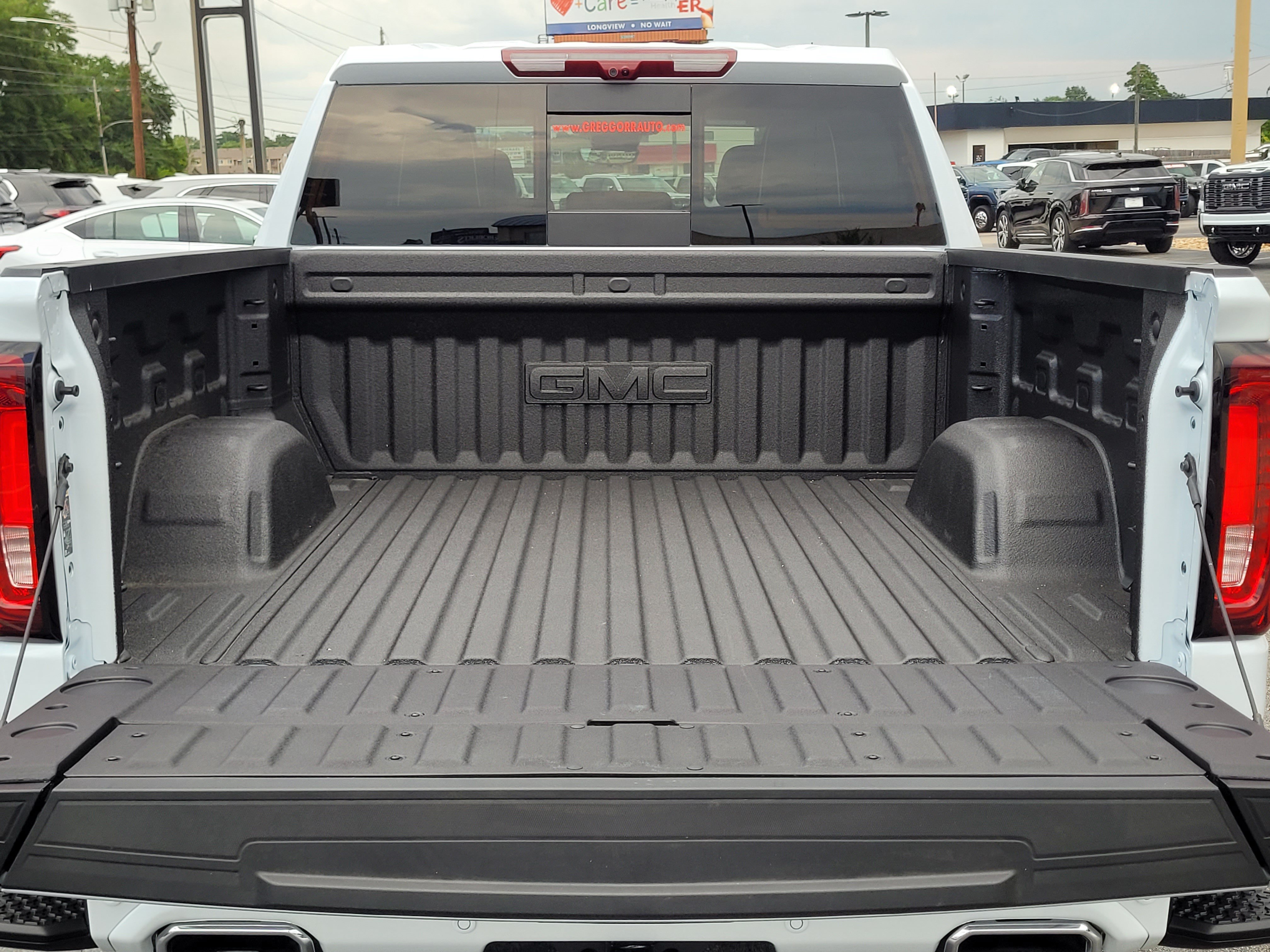 2026 GMC Sierra 1500 Denali Ultimate - Photo 9