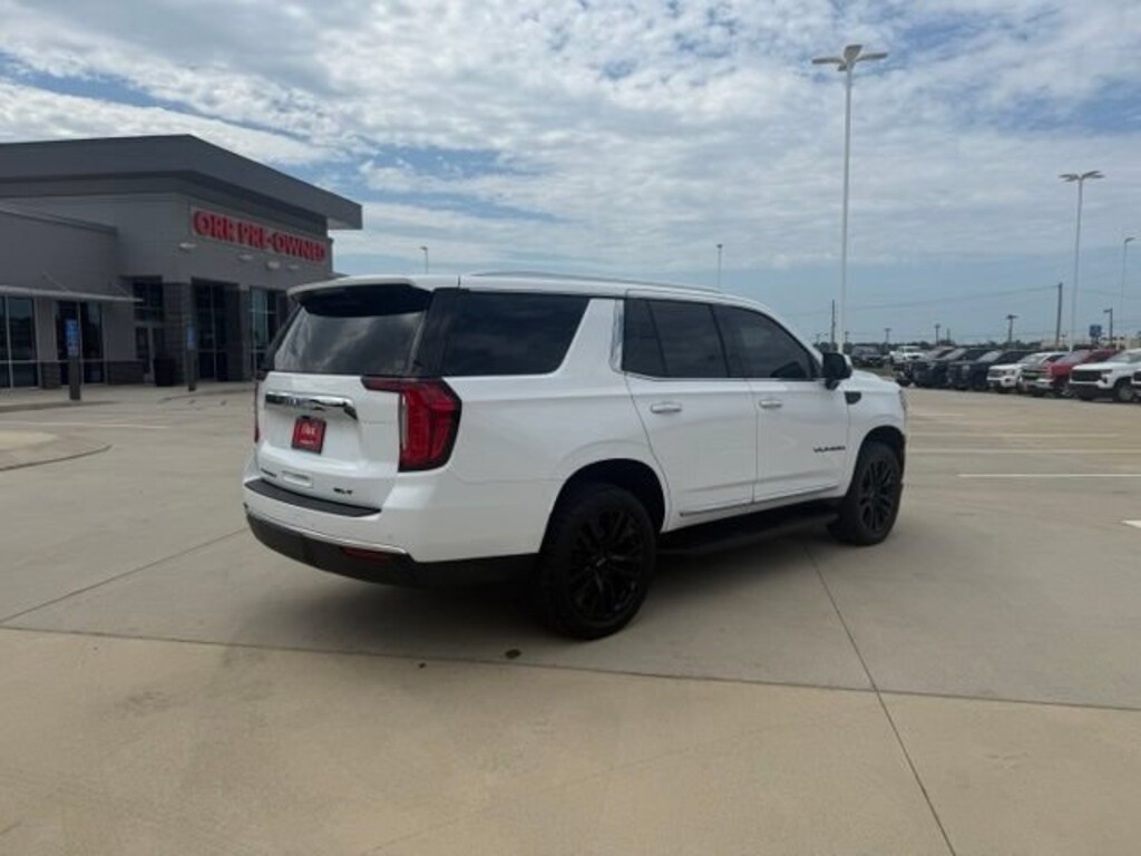 Used 2024 GMC Yukon SLT SUV