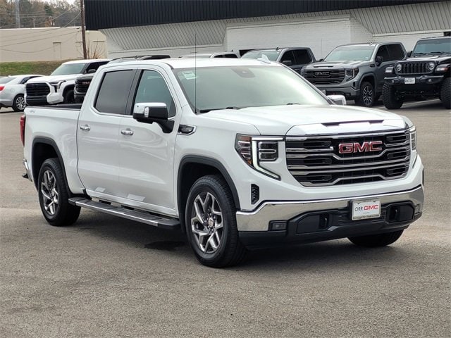 2023 GMC Sierra 1500 SLT's photo