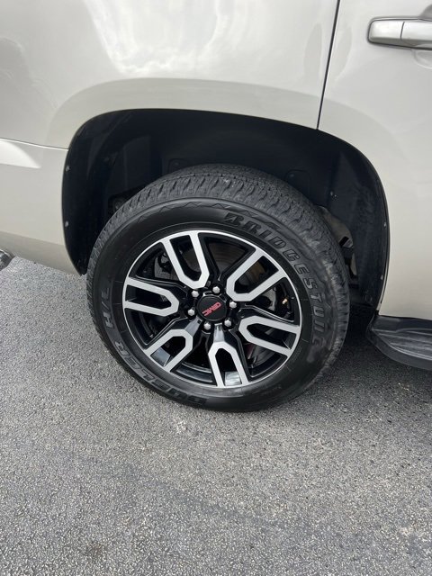 2013 Gmc Yukon SLT photo 3