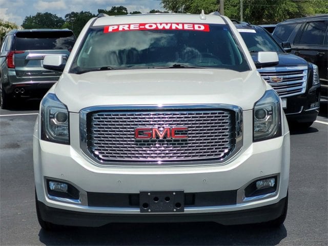 Used 2017 GMC Yukon Denali with VIN 1GKS2CKJ2HR332883 for sale in Longview, TX