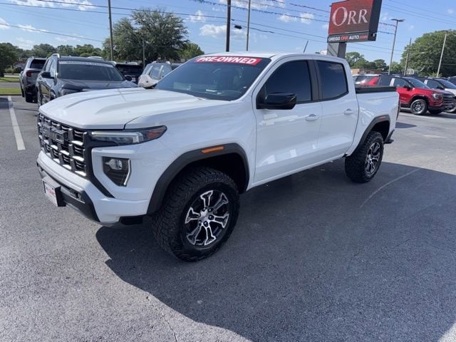2023 GMC Canyon 4WD AT4 Crew Cab Short Box's photo