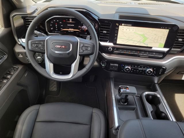 2026 GMC Sierra 1500 SLT - Photo 11