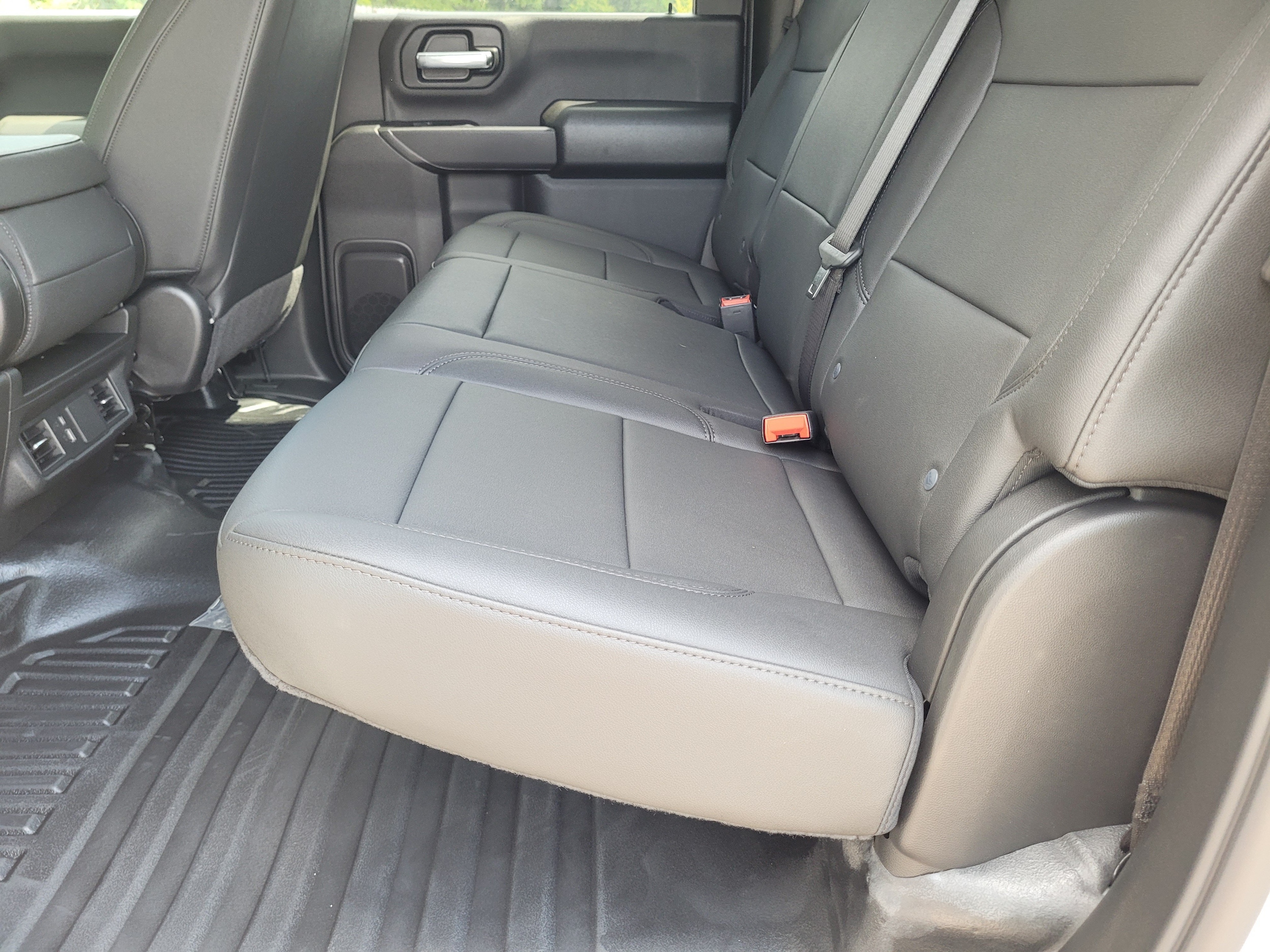 2026 GMC Sierra 3500 Chassis Cab Pro - Photo 25