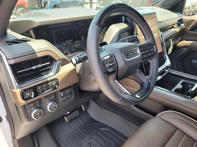2026 GMC Yukon XL Denali Ultimate - Photo 21