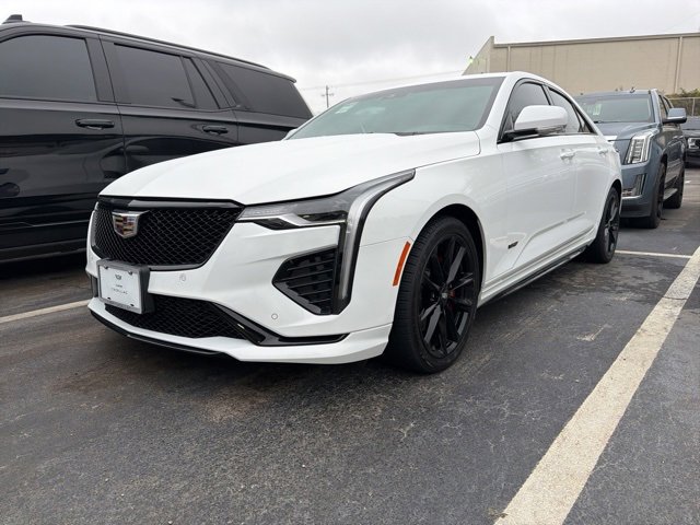 2024 Cadillac CT4 V-Series's photo