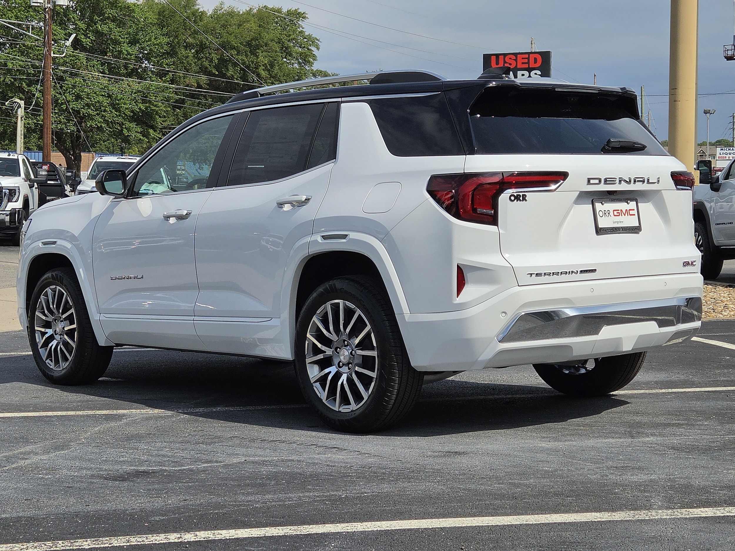 2027 GMC Terrain Denali - Photo 3