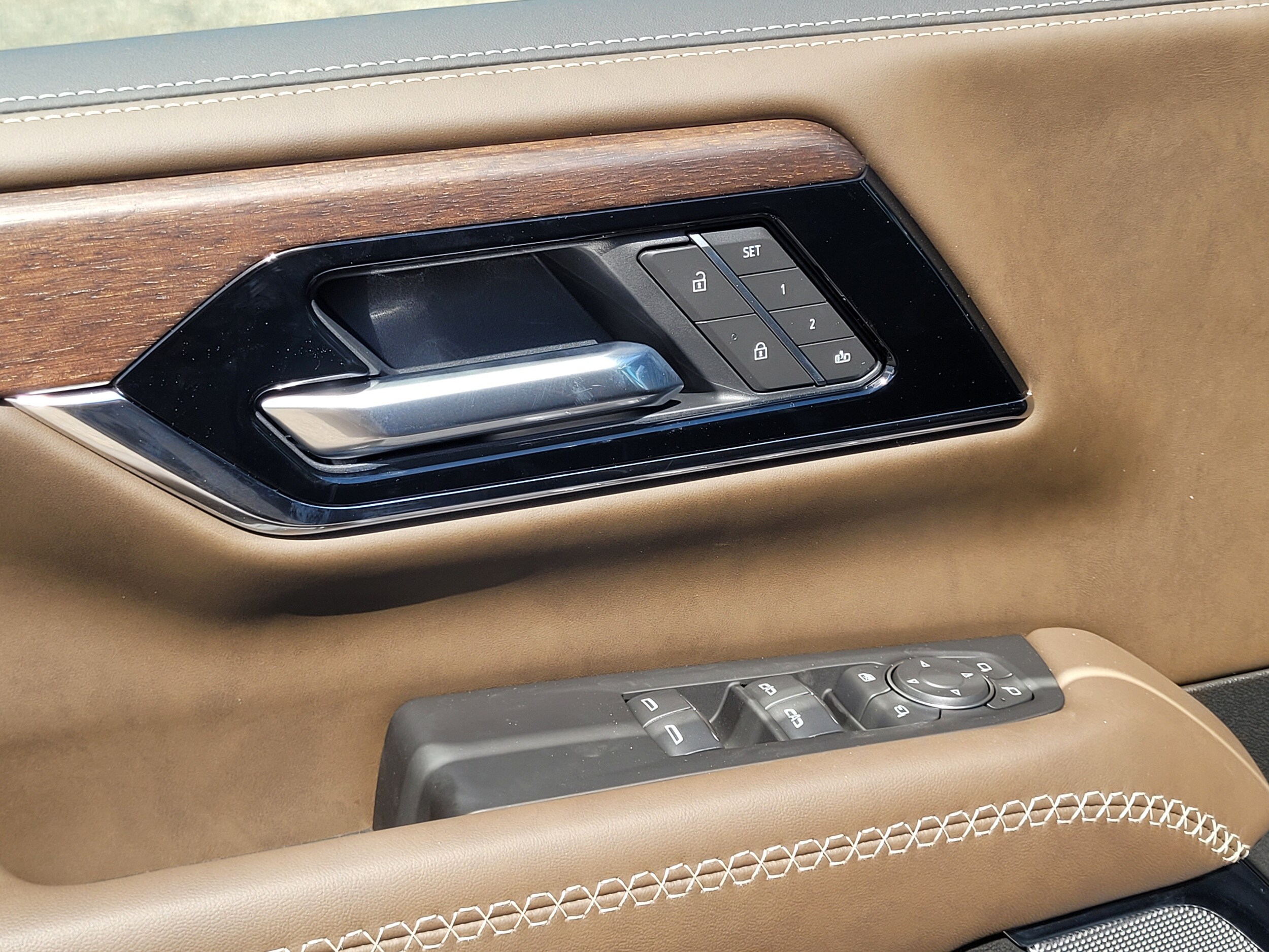 2026 GMC Yukon XL Denali Ultimate - Photo 22