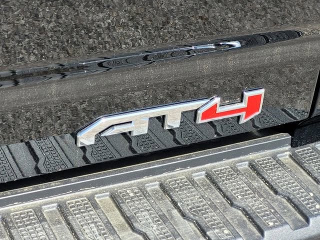 2026 GMC Sierra 2500HD AT4 - Photo 8