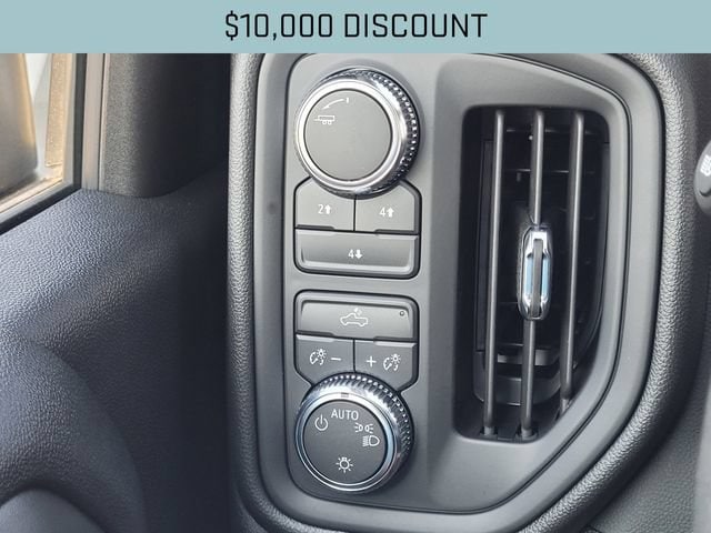 2026 GMC Sierra 3500HD Pro - Photo 18